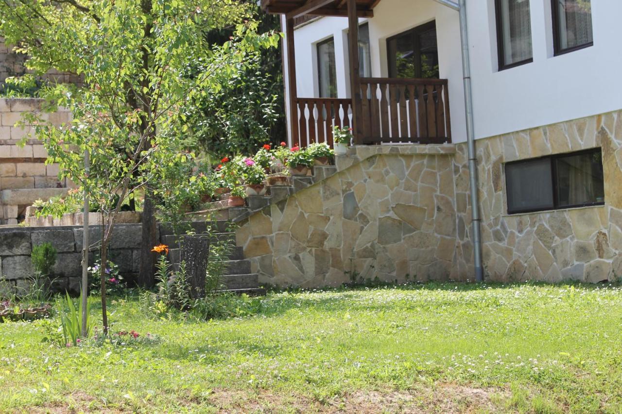 Neda'S House Hotel Cerven Exterior foto